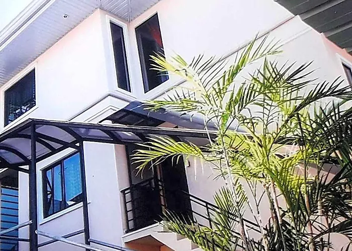 D Downhill'place Lodge Oslob